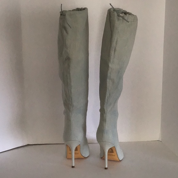 💥💥 FOREVER 21 💥💥.          DISTRESSED DENIM SHAFT BOOTS - Picture 4 of 7